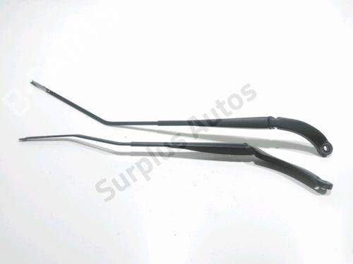 Brazo limpia delantero RENAULT CAPTUR I (J5_, H5_) 1.5 dCi 90 (J5N4, J5M5, J5MW, J5M6, J5AL, J5AJ) (90 hp) 30800852