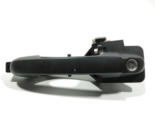 front-left-exterior-door-handle-hyundai-i30-fd-2007-2008-2009-2010-2011-2012-28242258 main image