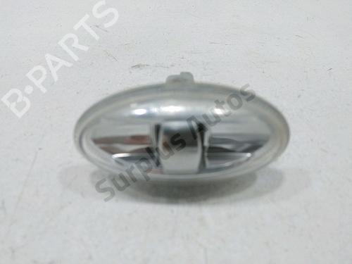 Used Left side indicator Left side indicator PEUGEOT 307 CC (3B) 2.0 HDi 135 (136 hp) 40214688 40214688
