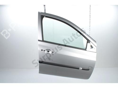 Used Right front door RENAULT CLIO III (BR0/1, CR0/1) 1.2 16V (BR02, BR0J, BR11, CR02, CR0J, CR11) (75 hp) 28244017