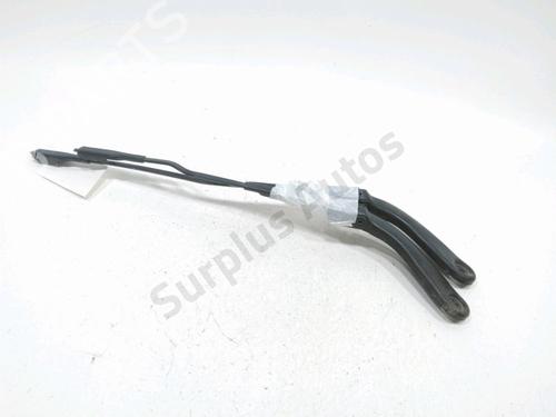 Used Front windshield wiper arm BMW 1 (F20) 114 d (95 hp) 31007796