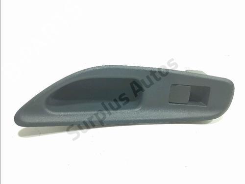 Pulsantiera posteriore destra Pulsantiera posteriore destra TOYOTA YARIS CROSS (MXP_) 1.5 Hybrid (MXPJ10) (116 hp) 39706633 39706633