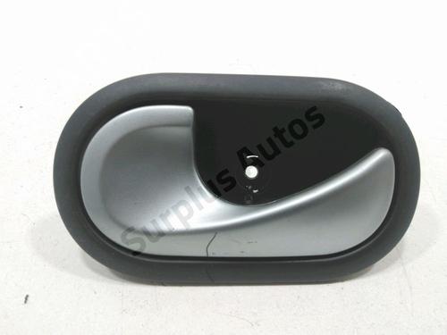 Used Front left interior door handle RENAULT CLIO III (BR0/1, CR0/1) 1.5 dCi (BR17, CR17) (86 hp) 30996610