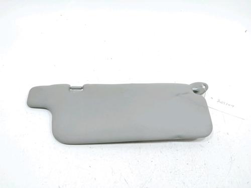 Used Right sun visor Right sun visor TOYOTA YARIS (_P1_) 1.0 (SCP10_, SCP10R) (68 hp) 31002733 31002733