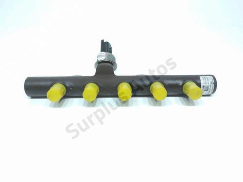 injection-rail-renault-clio-iii-br01-cr01-2005-2006-2007-2008-2009-2010-2011-2012-2013-2014-40059096 main image