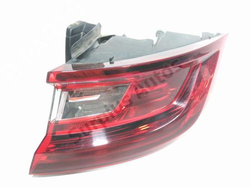 right-taillight-renault-megane-iv-hatchback-b9amn_-2015-40214789 main image
