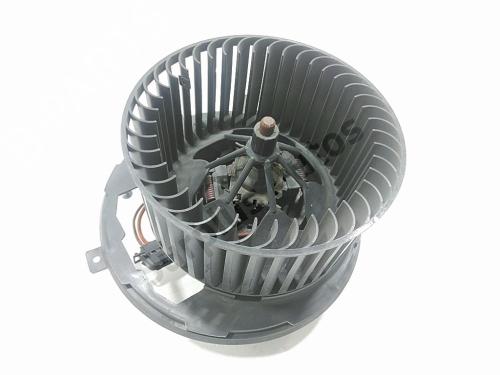 Used Heater blower motor Heater blower motor VW GOLF V (1K1) 1.9 TDI (105 hp) 40620517 40620517