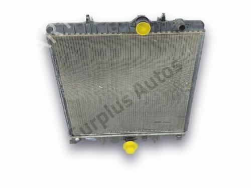 Used Water radiator Water radiator 37017417 37017417
