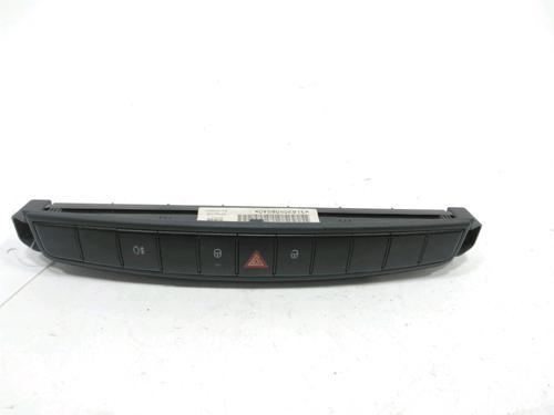 Used Warning switch Warning switch SMART FORFOUR (454) 1.5 CDI (454.000) (68 hp) 30990026 30990026