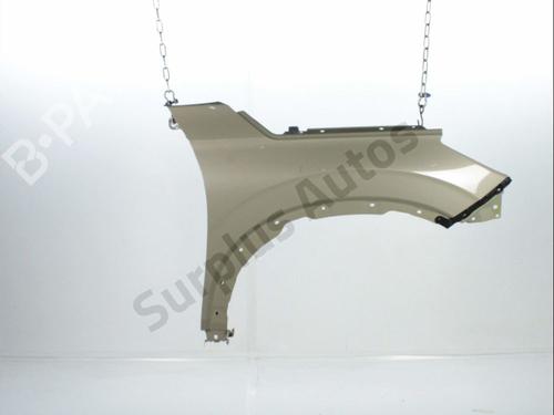Used Right front fenders Right front fenders 37771642 37771642