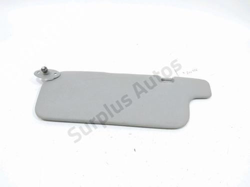 Used Right sun visor TOYOTA YARIS (_P1_) 1.0 (SCP10_, SCP10R) (65 hp) 31002793