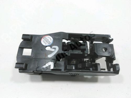 Front left interior door handle TOYOTA RAV 4 II (_A2_) 2.0 D 4WD (CLA20_, CLA21_, CLA20R, CLA21R) | BP32279809I13