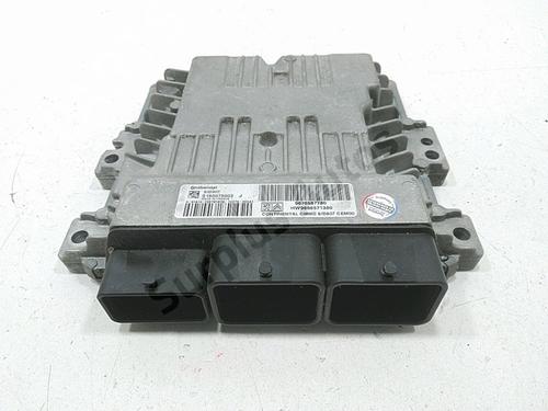engine-control-unit-ecu-peugeot-5008-0u_-0e_-2009-2010-2011-2012-2013-2014-2015-2016-2017-39548060 main image