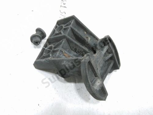 Kofangerbeslag bag BMW Z3 Roadster (E36) 1.8 i (116 hp) 31001188