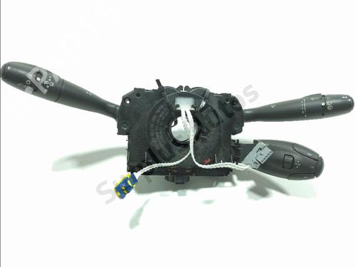 Used Steering wheel controls Steering wheel controls PEUGEOT 308 I (4A_, 4C_) 1.6 HDi (90 hp) 33333573 33333573