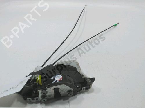 Used Front left lock TOYOTA YARIS (_P13_) 1.4 D (NLP130_, NLP130) (90 hp) 30998688
