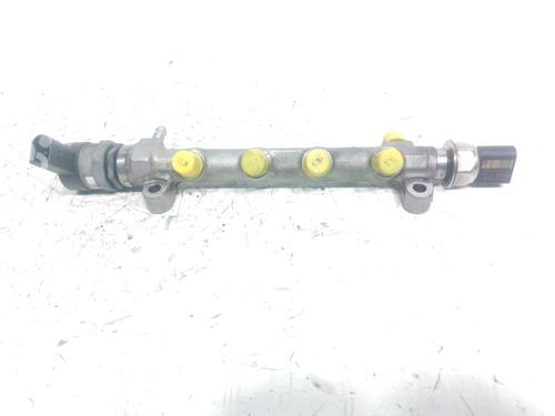 Used Injection rail VW GOLF VII (5G1, BQ1, BE1, BE2) 1.6 TDI (105 hp) 28221285