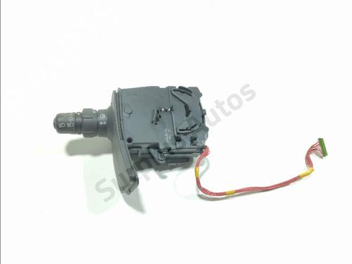 Interruttore luci Interruttore luci RENAULT MODUS / GRAND MODUS (F/JP0_) 1.2 (JP0C, JP0K, FP0C, FP0K, FP0P, JP0P, JP0T) (75 hp) 34389764 34389764