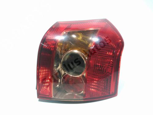 Højre baglygte TOYOTA COROLLA (_E12_) 1.4 D (NDE120_, NDE120R) (90 hp) 28269358