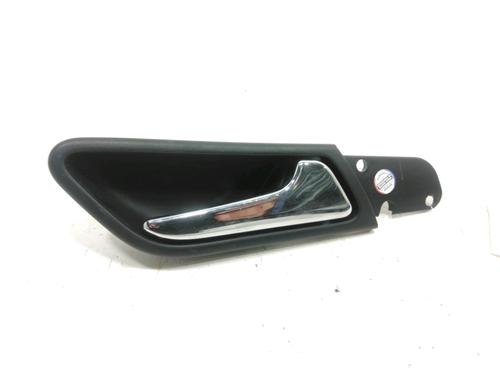 Used Front right interior door handle Front right interior door handle 30996155 30996155