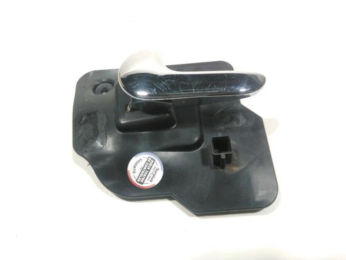 Poignée intérieure avant gauche OPEL MERIVA A MPV (X03) 1.4 16V Twinport (E75) (90 hp) 28243055
