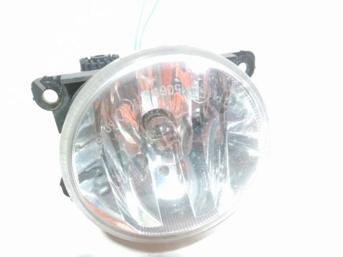 left-front-fog-light-citroen-c4-cactus-2014-40465165 main image