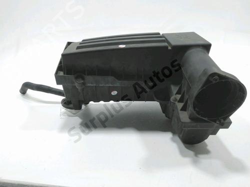 Used Air filter box VW TOURAN (1T1, 1T2) 1.9 TDI (105 hp) 30983602