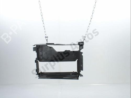 Used Front slam panel RENAULT CLIO IV (BH_) 0.9 TCe 75 (BHNP) (76 hp) 32181468