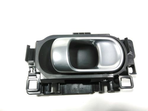 Used Front right interior door handle Front right interior door handle CITROËN C3 III (SX) 1.6 BlueHDi 75 (75 hp) 28242823 28242823