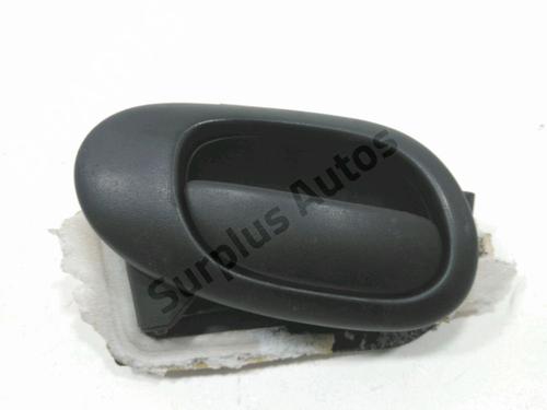 Used Front left interior door handle Front left interior door handle 30996569 30996569