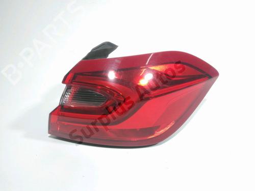 Feu arrière droit FORD FIESTA VII (HJ, HF) 1.0 EcoBoost (125 hp) 32181719