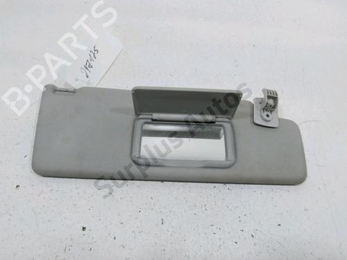 Used Right sun visor Right sun visor 31002822 31002822