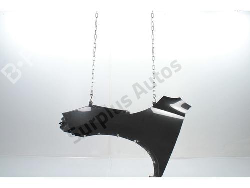 Guarda-lamas esquerdo Guarda-lamas esquerdo 37291754 37291754