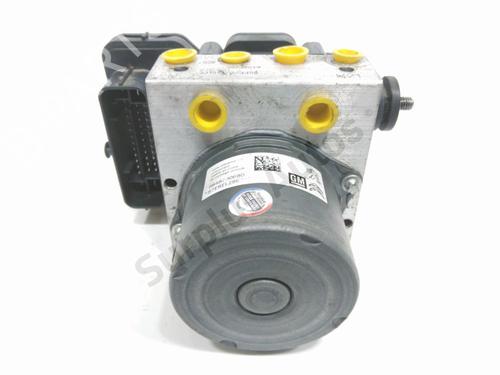 Used ABS pump ABS pump PEUGEOT 208 II (UB_, UP_, UW_, UJ_) 1.2 PureTech 75 (75 hp) 33686258 33686258