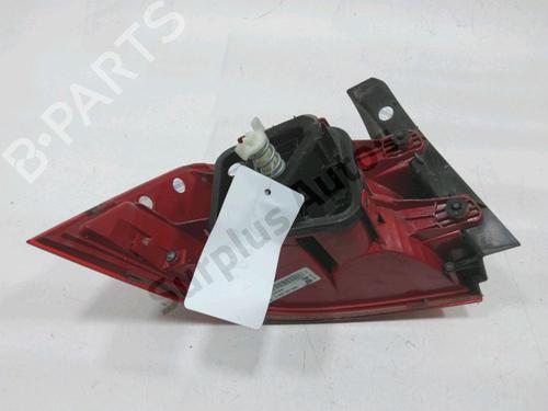 Right taillight VW PASSAT B7 (362) 2.0 TDI | BP31006310C35 - Image 2
