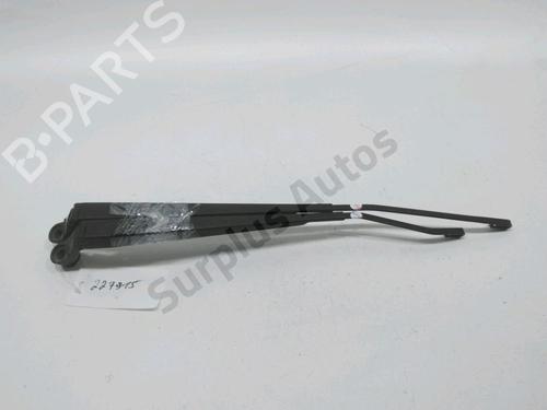 Used Front windshield wiper arm Front windshield wiper arm 31007957 31007957