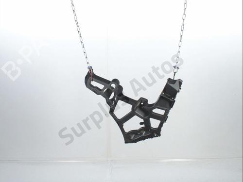 Used Rear bumper bracket Rear bumper bracket RENAULT MEGANE III Hatchback (BZ0/1_, B3_) 1.9 dCi (BZ0N, BZ0J) (131 hp) 36105644 36105644