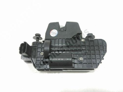Used Tailgate lock CITROËN C3 II (SC_) 1.4 (73 hp) 31058575