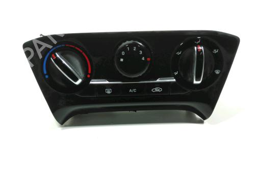 Used Climate control HYUNDAI i20 II (GB, IB) 1.0 T-GDI (101 hp) 28227686