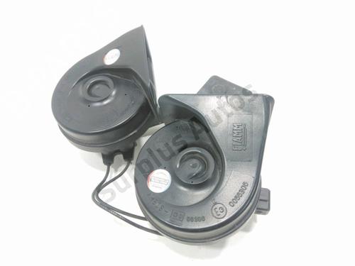 horn-renault-megane-iii-hatchback-bz01_-b3_-2008-33034210 main image