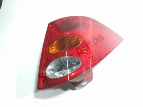 right-taillight-peugeot-1007-km_-2005-37600758 main image