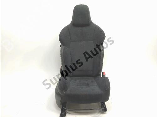 Used Right front seat Right front seat RENAULT MEGANE IV Hatchback (B9A/M/N_) 1.3 TCe 140 (B9NB) (140 hp) 36465270 36465270