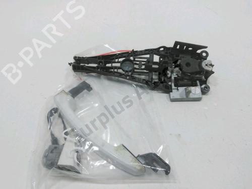 Used Front left exterior door handle OPEL MERIVA B MPV (S10) 1.4 (75) (120 hp) 30995985