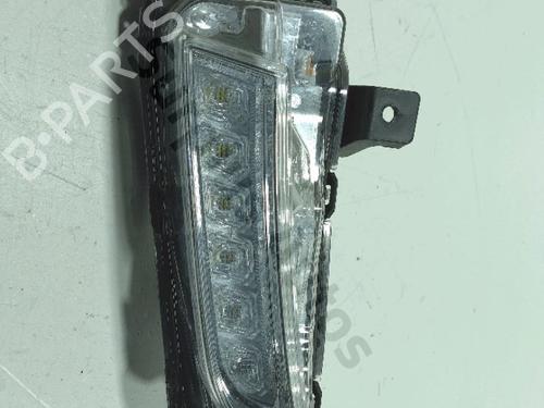 Used Right daytime light Right daytime light 37413586 37413586