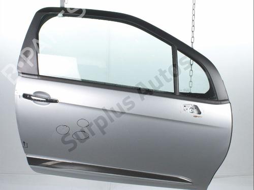 Used Right front door Right front door CITROËN DS3 (SA_) 1.6 HDi 90 (92 hp) 40213721 40213721