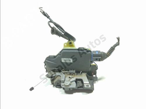 front-right-lock-seat-ibiza-iii-6l1-2002-2003-2004-2005-2006-2007-2008-2009-37681370 main image