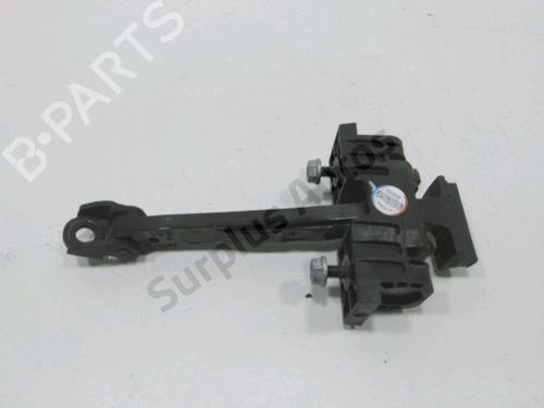 Used Hinge/Door check strap Hinge/Door check strap 37777827 37777827
