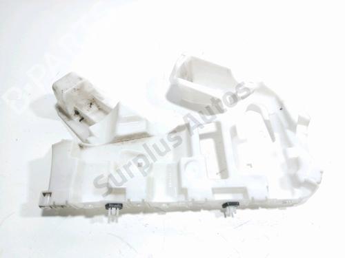 Used Rear bumper bracket Rear bumper bracket 37782288 37782288