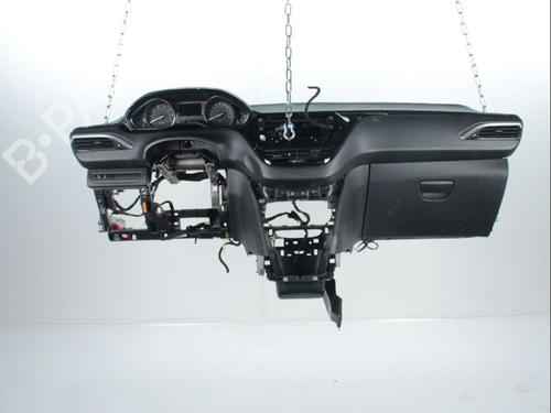 Used Dashboard PEUGEOT 208 I (CA_, CC_) 1.2 VTI 82 (82 hp) 28231697