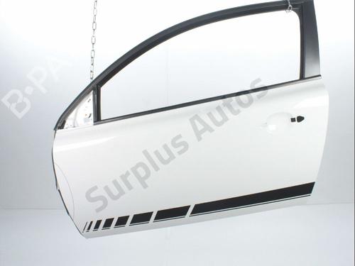 Used Left front door VOLVO C30 (533) D5 (180 hp) 28244332